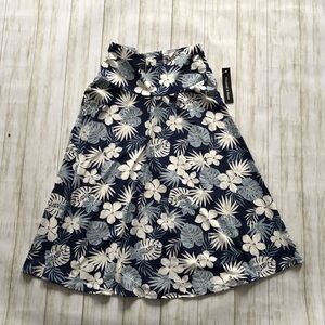 💚Elizabeth & Nicole NWT skirt